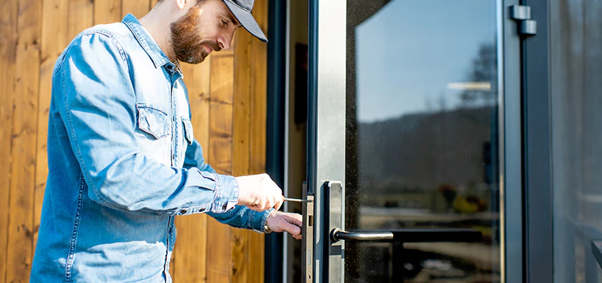 Frameless Glass Storefront Door Locks Replacement in Suisun City, CA